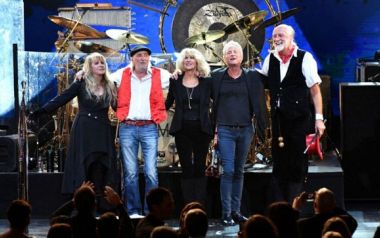 Επιστροφή των Fleetwood Mac στα charts χάρις σε ένα Tweet