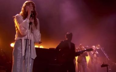 Οι Florence and The Machine τραγουδούν Foo Fighters στο Glastonbury