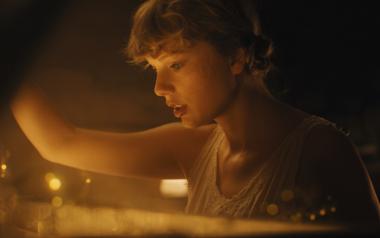 Folklore, ακούστε το νέο άλμπουμ της Taylor Swift με ανεξάρτητο ήχο, όλοι μιλούν γι' αυτό