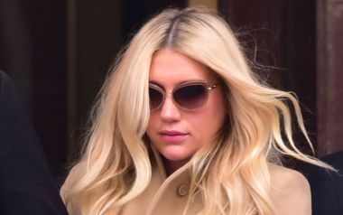 Praying, νέο τραγούδι από την Kesha....