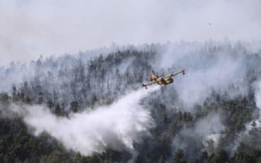 Οι πιλότοι στα αεροπλάνα για τις πυρκαγιές είναι πραγματικοί ήρωες