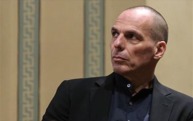 Γ. Βαρουφάκης: Αν η Ν.Δ. περνούσε τρίτο μνημόνιο, θα είχε καεί το Σύνταγμα