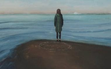 Γιάννης Βαρβέρης: Με μια ριχτή ζακέτα πιθανής ψυχρούλας ανάμεσα σε ηλιοκαμένα βούρλα της ακτής...