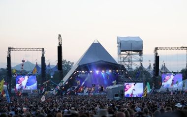 Η μουσική δεν σταματάει: Glastonbury Κυριακή