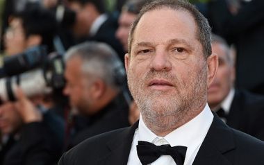 Πρώην βοηθός του Harvey Weinstein: Μου υπαγόρευε email ολόγυμνος...