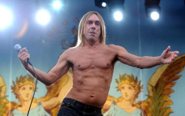 Iggy Pop - Sunday, το βίντεο