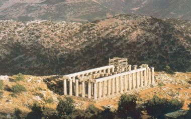 Μια χώρα γεμάτη θησαυρούς