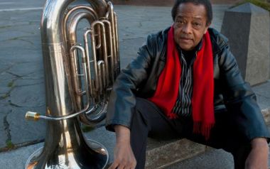 Πέθανε ο Howard Johnson, έπαιζε Tuba με  Band, Taj Mahal κα.