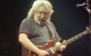 Η κιθάρα Wolf του Jerry Garcia θα πουληθεί 1 εκατ. δολάρια