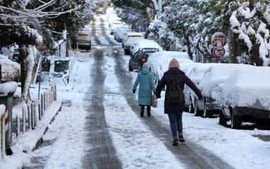 Κατακόρυφη πτώση θερμοκρασίας – λένε για χιόνια στα Βόρεια Προάστεια