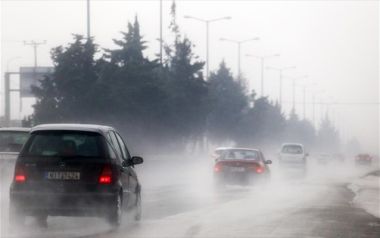 Βροχές, χιόνια και πτώση της θερμοκρασίας