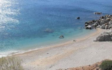 10 τραγούδια για τις παραλίες της Αττικής