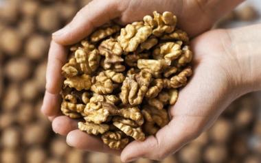 Αντικαταστήστε στη διατροφή σας το ζωικό λίπος με… καρύδια!