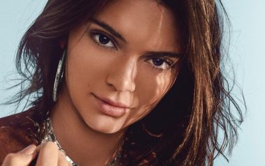 Η Kendall Jenner στο  Φεστιβάλ των Καννών, αποκαλύπτει τα πλεονεκτήματα της ηλικίας της