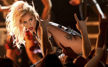 H Lady Gaga στην θέση της Beyonce  στο φεστιβάλ Coachella