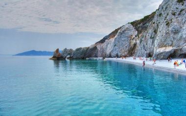 Προτάσεις για το Κυριακάτικο μπάνιο