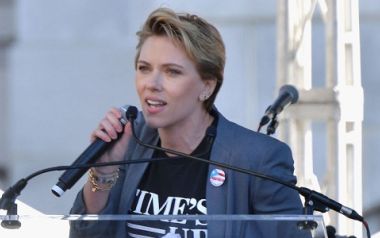 Σκάρλετ Γιόχανσον: «Δεν μπορούν πια να κρυφτούν πουθενά»