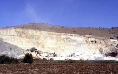 Ανθρώπινη απόγνωση: Έριξε το αυτοκινητό του στον γκρεμό που σκοτώθηκε η 20χρονη κόρη του