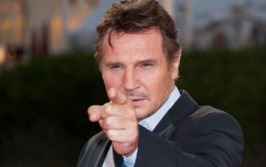 Το "προφίλ" σου στο LinkedIn απo τον Liam Neeson..