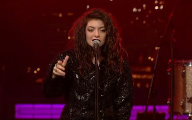 Lorde: Επιστροφή στα live μετά από σχεδόν 3 χρόνια