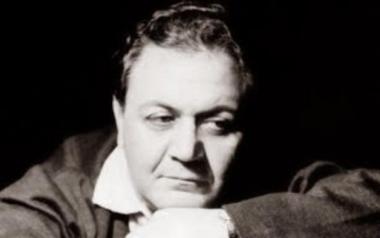 Μάνος Χατζιδάκις: “Όταν συνηθίζεις το τέρας, αρχίζεις να του μοιάζεις. Δυστυχώς συνηθίσαμε το πρόσωπο του τέρατος”...