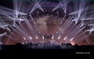 Pink Floyd - Another Brick In The Wall (Part 2) η live εκδοχή του '94