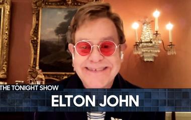 Elton John μιλάει στο The Tonight Show με τον Jimmy Fallon