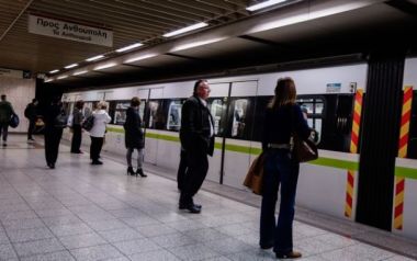 Πώς θα κυκλοφορούμε από Δευτέρα σε τρένα και λεωφορεία