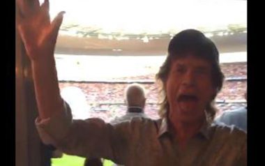 Δεν χάνει τελικό ποδοσφαίρου ο Mick Jagger