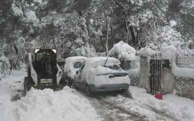 Πολιτική Προστασία: «Αποφυγή μετακινήσεων έως τις 10»