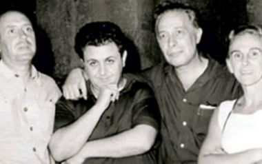 Θυμάται κανείς ποιος ήταν υπουργός πολιτισμού όταν παίχθηκαν οι Όρνιθες; τα Κόκκινα φανάρια;