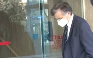 Τσιόδρας από κλινική Ταξιάρχαι: Από τους 226 οι 37 είναι θετικοί στον κορωνοϊό, 3 νεκροί στη κλινική