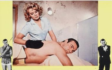 Molly Peters: Πέθανε το κορίτσι του James Bond στο Thunderball
