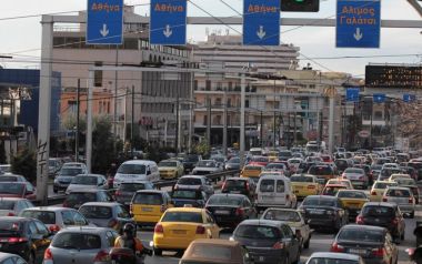 Σάββατο 3 Απριλίου: Το πάρτυ στη Βουλιαγμένη αλλιώς...