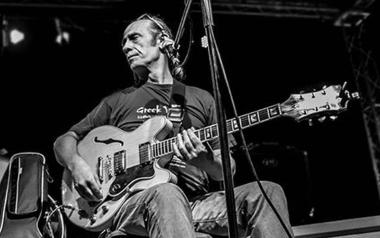 Πέθανε ο Νίκος Σπυρόπουλος, ιδρυτικό μέλος του συγκροτήματος «Σπυριδούλα»