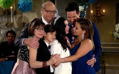 Ελληνική τηλεόραση έτος 2018: «Η απόλυτη ξεφτίλα»...