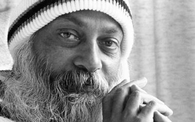 Osho: Ξέχνα ό, τι σου έχουν πει, “αυτό είναι σωστό και αυτό είναι λάθος”...