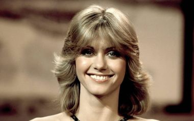 H Olivia Newton-John σκέφτεται την επιστροφή της
