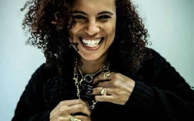 Kong-Neneh Cherry, σε παραγωγή Massive Attack/Four Tet