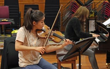 Violin Concerto -Tchaikovsky | Esther Yoo, Vladimir Ashkenazy