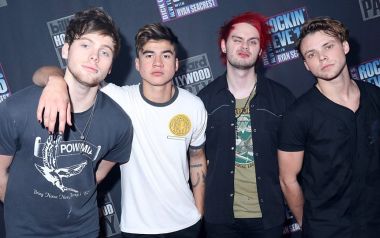 Youngblood-5 Seconds of summer