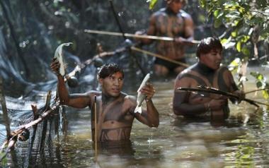 Πέθανε από κορωνοϊό ο υπερασπιστής της ζούγκλας του Αμαζονίου