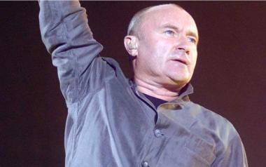 Phil Collins: Η φαντασμαγορική συναυλία στο Στάδιο Ειρήνης και Φιλίας, τον Νοέμβριο του 2005