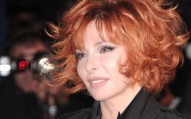  Desenchantee-Mylene Farmer που έγινε 60 ετών