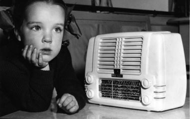 Το ραδιόφωνο «φτώχυνε», γύρνα γρήγορα κοντά μας...