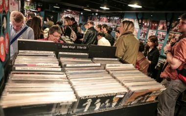 Αμερική: 213% άνοδος για τα βινύλια στην Record Store Day 