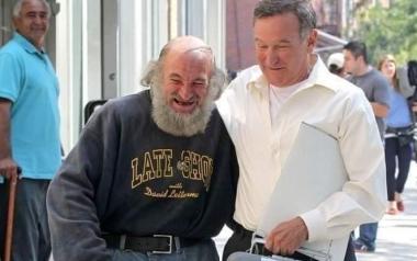 Robin Williams: Έίχε ως όρο, η παραγωγή να προσλάβει τουλάχιστον 10 άστεγους ανθρώπους