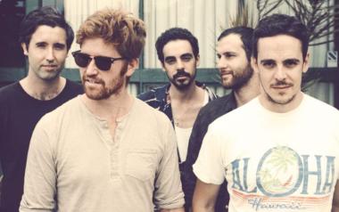 Rolling Blackouts Coastal Fever - Falling Thunder