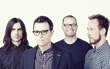 Weekend Woman-Weezer
