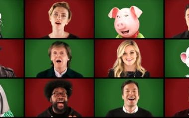 'Wonderful Christmastime' στον  Jimmy Fallon